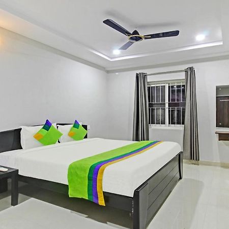 Itsy Hotels Sunrise Grand, Hitech City Hyderabad Bagian luar foto