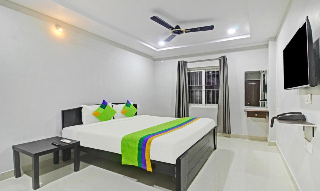 Itsy Hotels Sunrise Grand, Hitech City Hyderabad Bagian luar foto