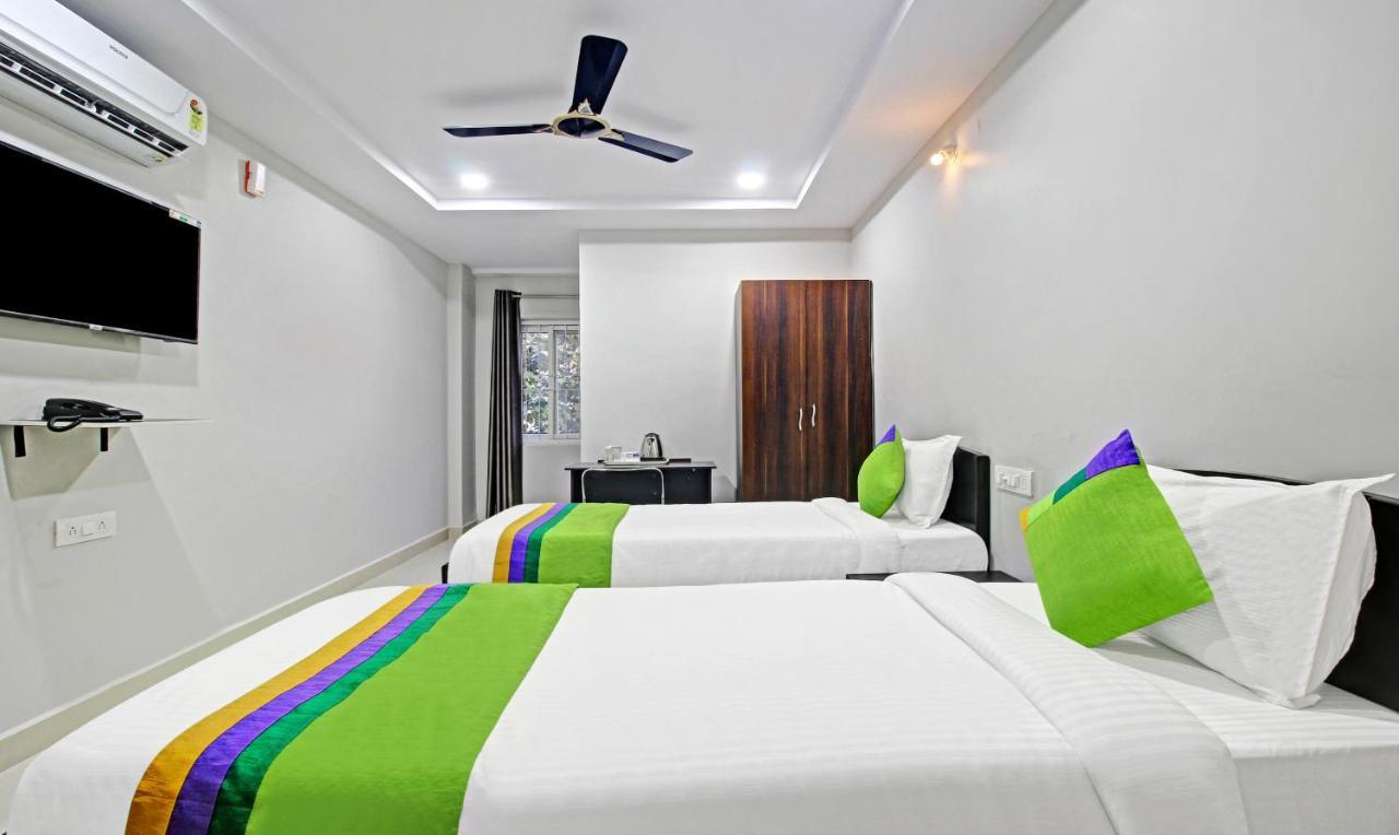 Itsy Hotels Sunrise Grand, Hitech City Hyderabad Bagian luar foto